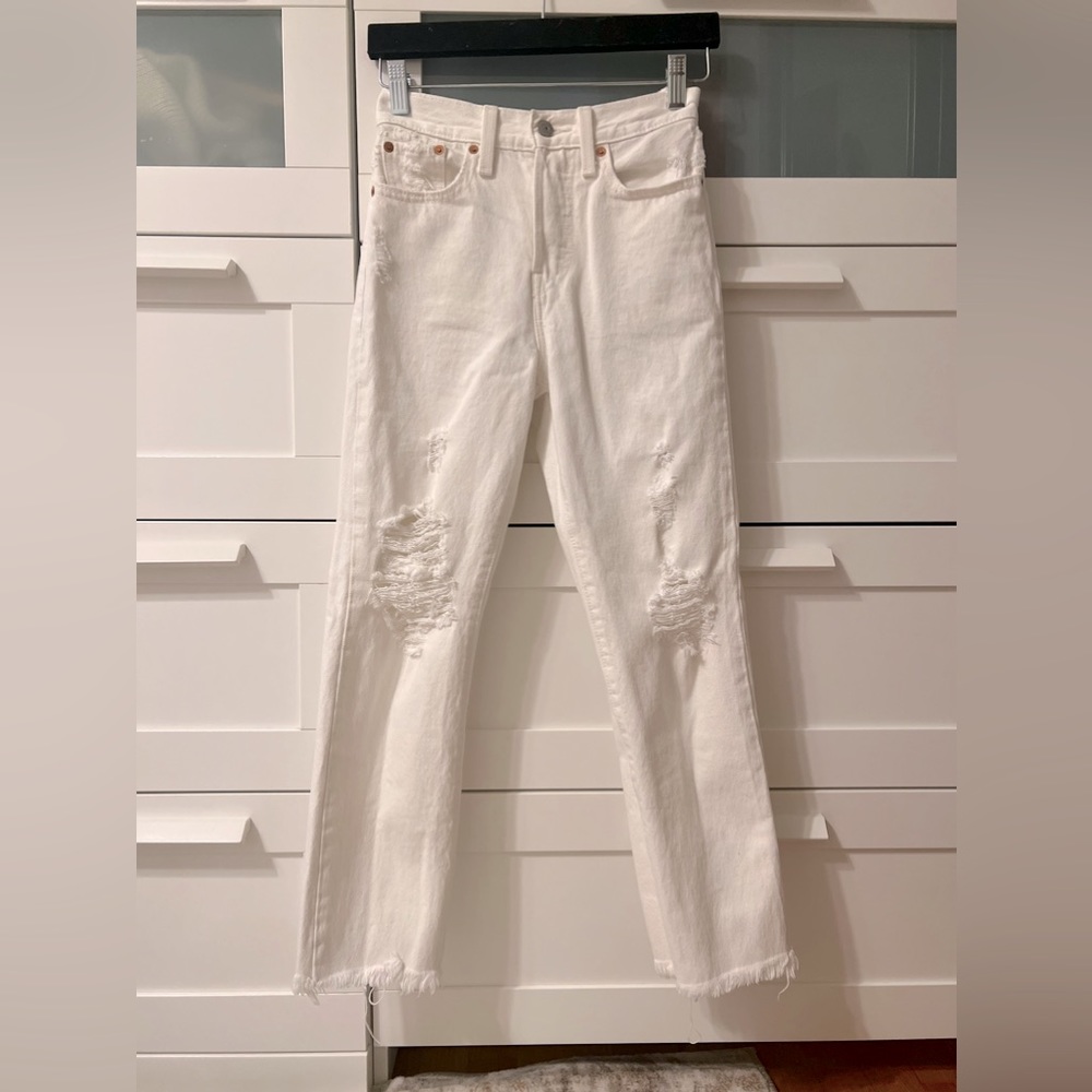 Levi’s Wedgie Straight Distressed Jeans